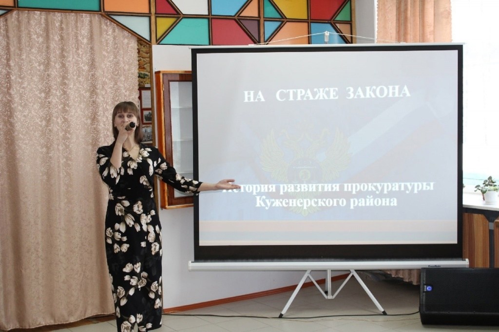 kfUxYjdGqVo.jpg